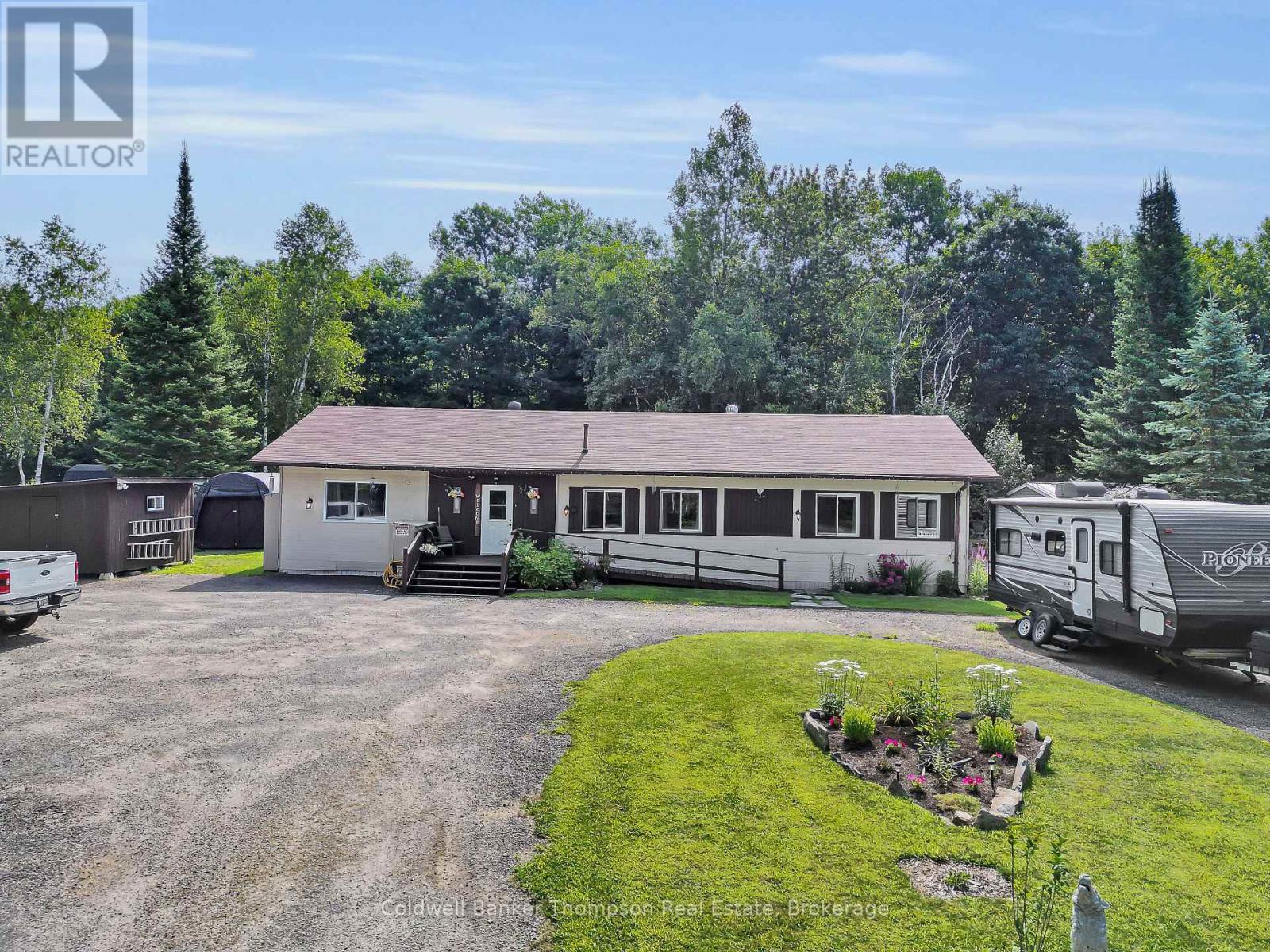 1 Fox Run Lane, Huntsville, Ontario  P1H 1E3 - Photo 1 - X12316607