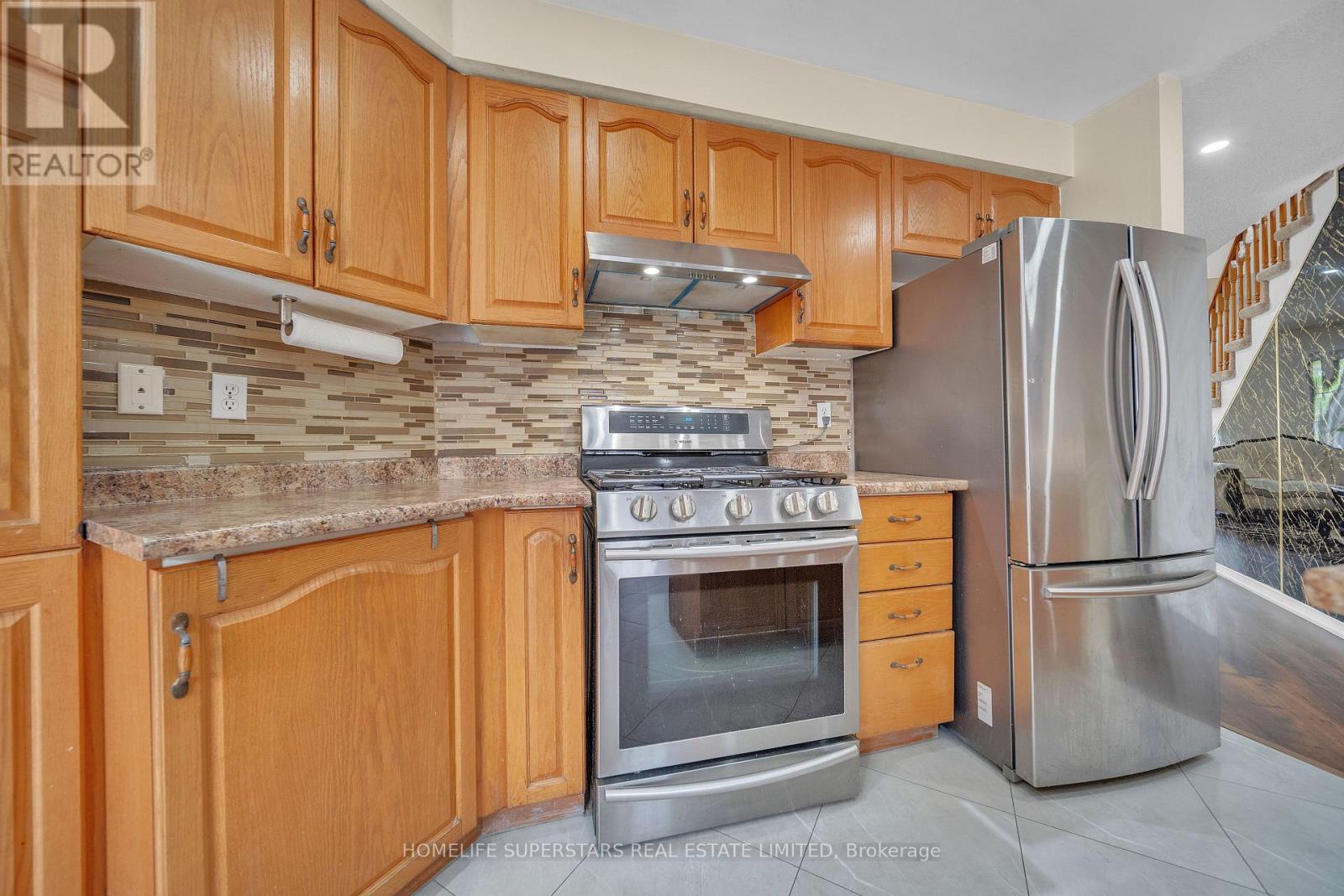 82 Jewel Crescent, Brampton, Ontario  L6R 2P4 - Photo 23 - W12316600