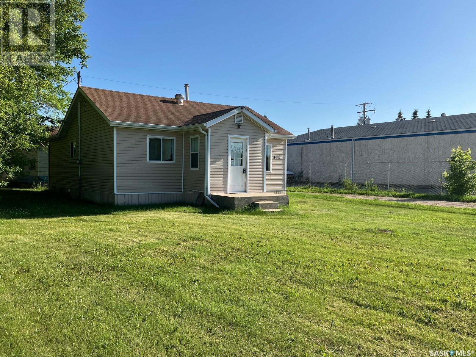 610 Nipawin Road E, Nipawin, Saskatchewan  S0E 1E0 - Photo 2 - SK997195