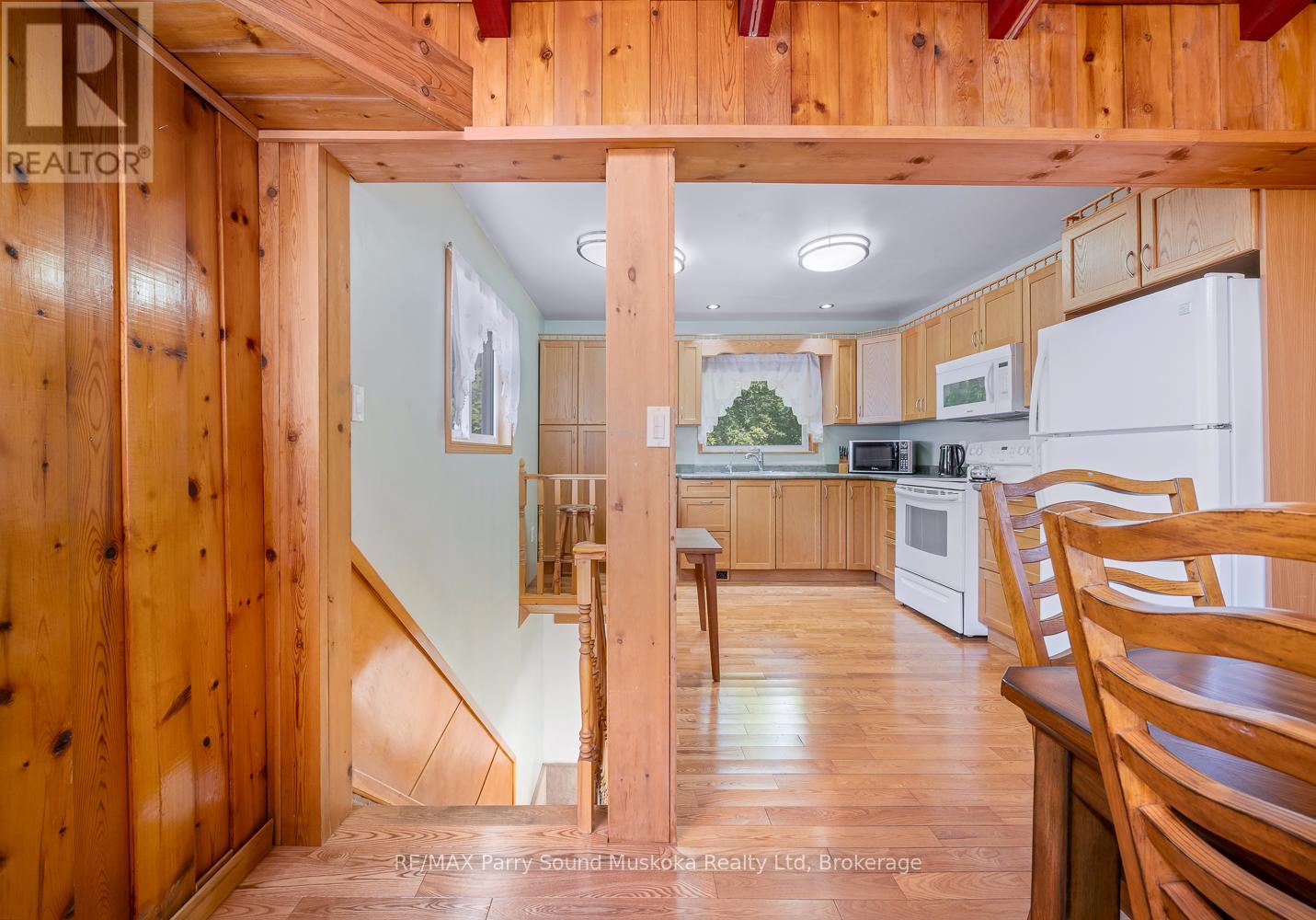 124 Pinewood Road, Mcdougall, Ontario  P2A 2W9 - Photo 19 - X12316640