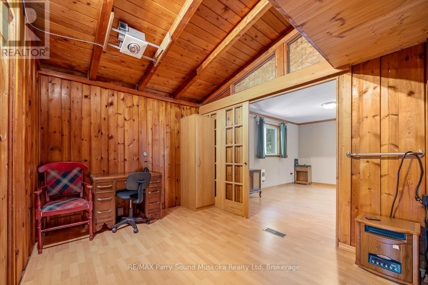 124 Pinewood Road, Mcdougall, Ontario  P2A 2W9 - Photo 27 - X12316640