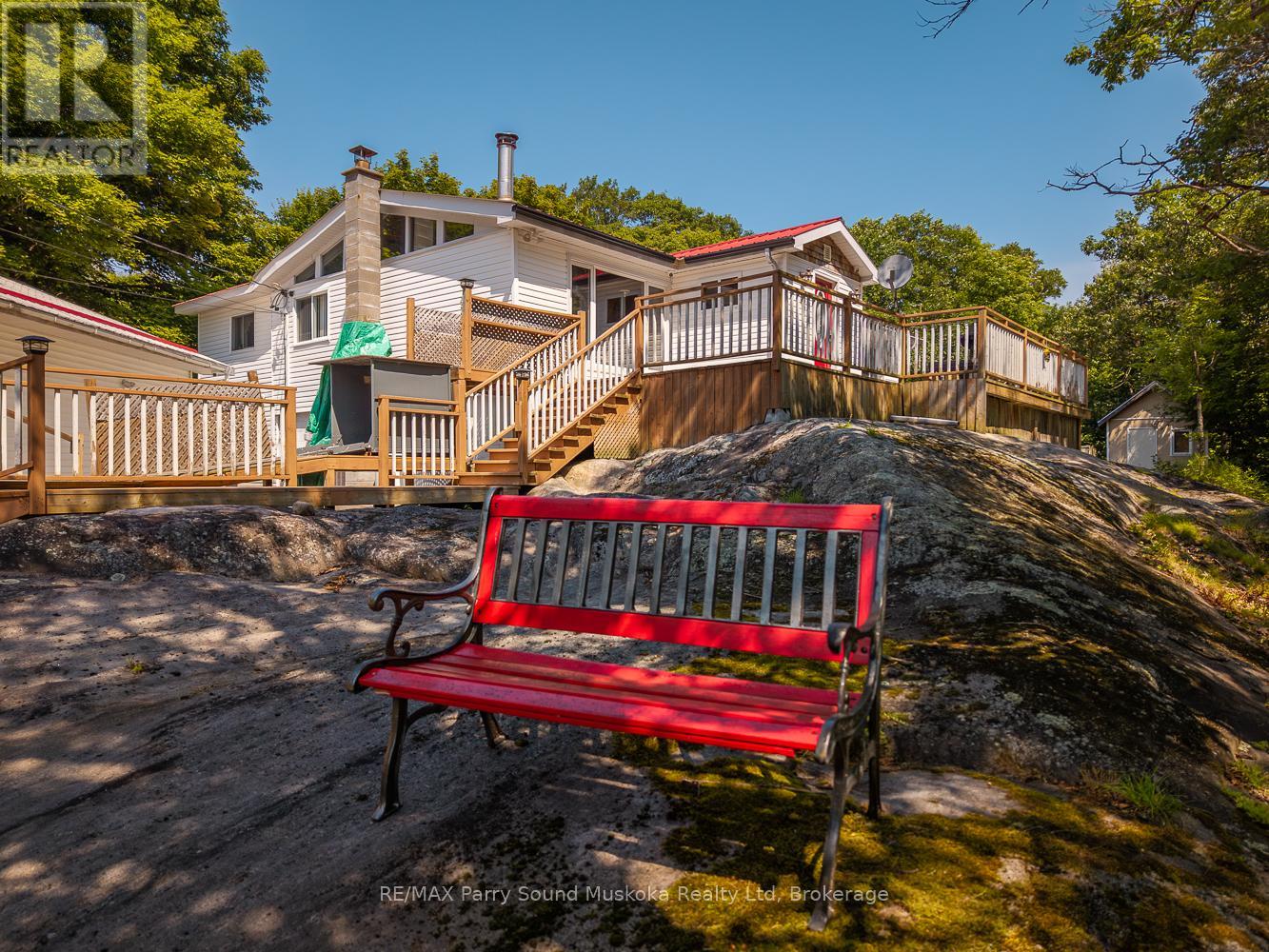 124 Pinewood Road, Mcdougall, Ontario  P2A 2W9 - Photo 44 - X12316640