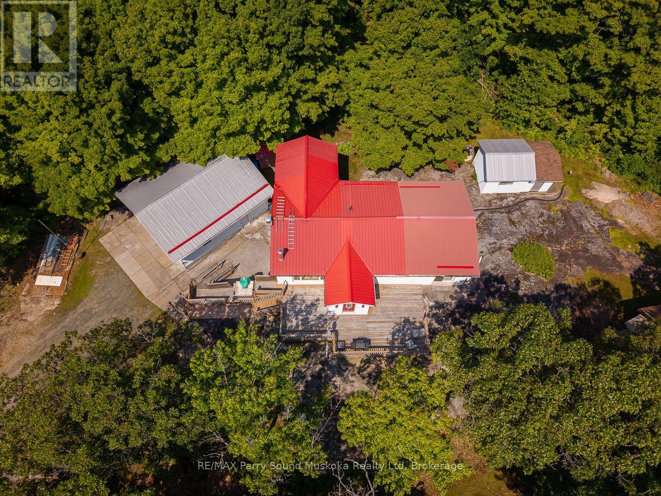 124 Pinewood Road, Mcdougall, Ontario  P2A 2W9 - Photo 47 - X12316640