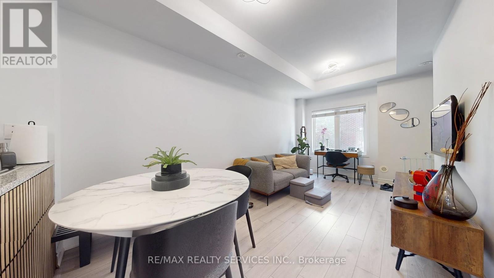 218 - 17 Coneflower Crescent, Toronto, Ontario  M2R 0A5 - Photo 10 - C12316637