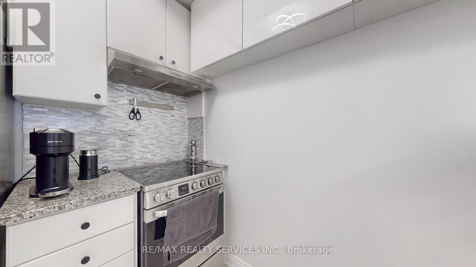 218 - 17 Coneflower Crescent, Toronto, Ontario  M2R 0A5 - Photo 13 - C12316637