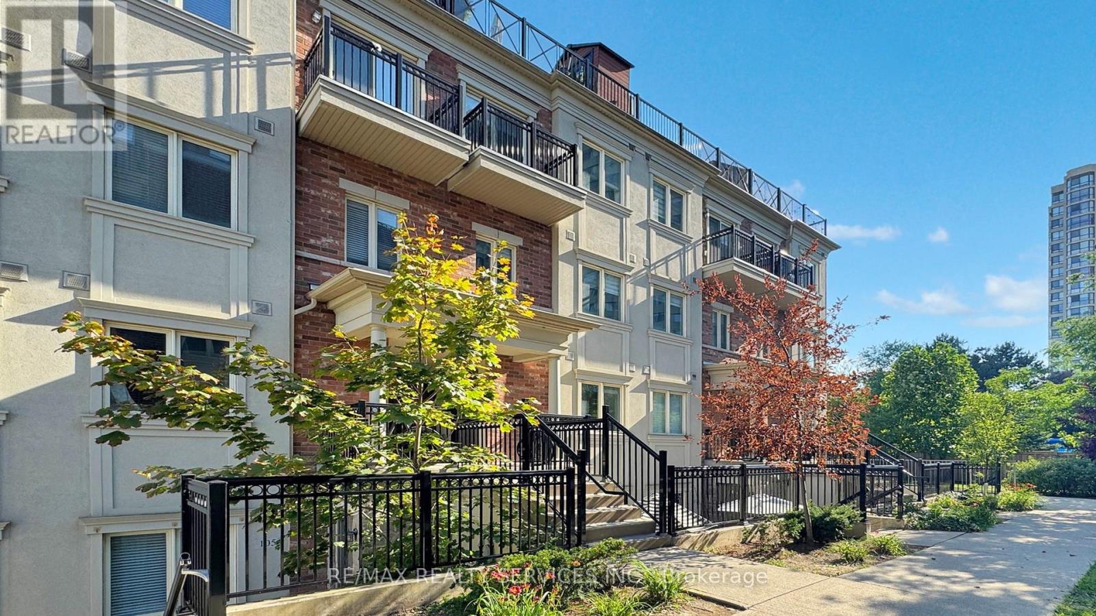 218 - 17 Coneflower Crescent, Toronto, Ontario  M2R 0A5 - Photo 2 - C12316637