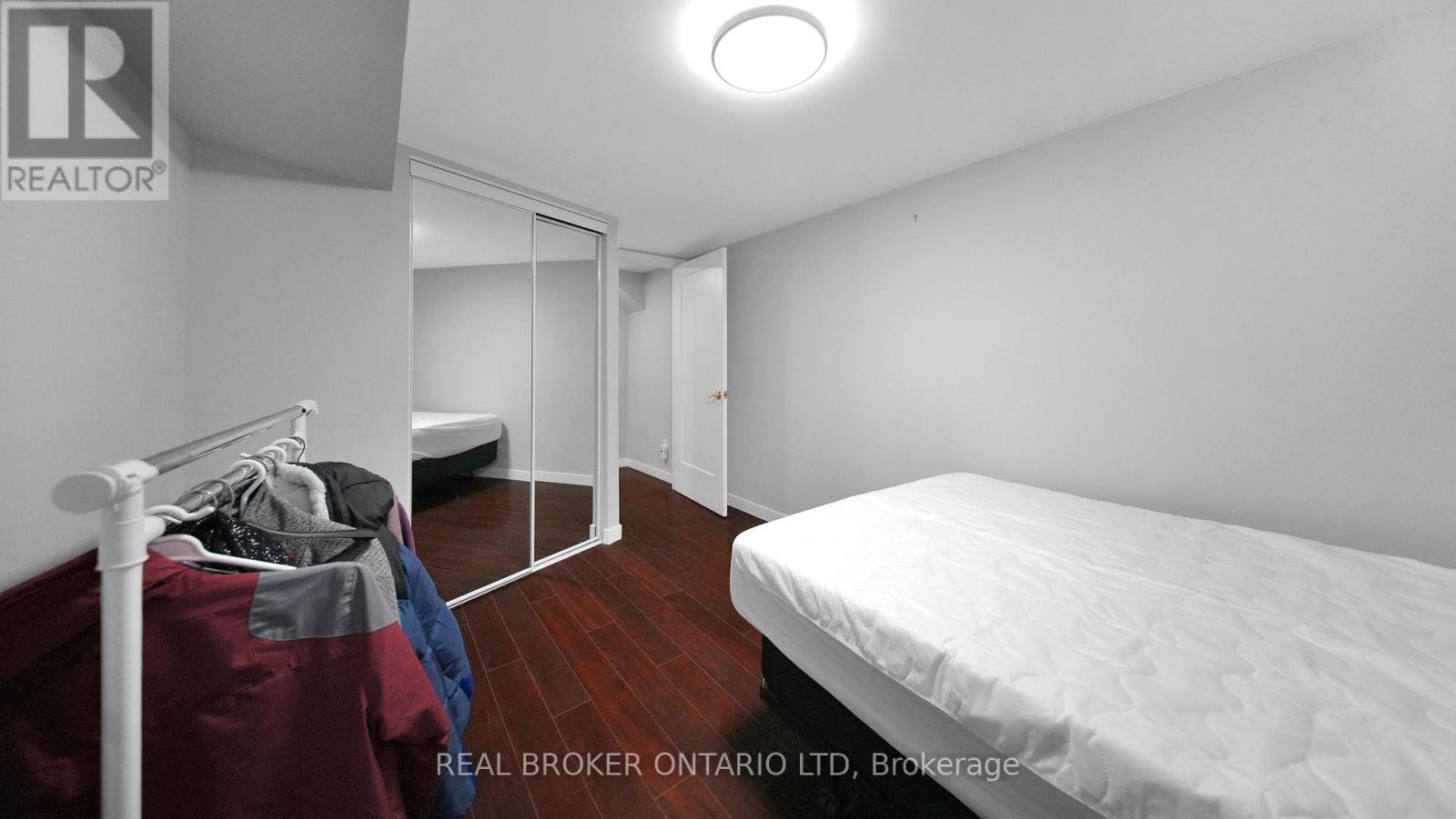 764 Classic Drive, London East, Ontario  N5W 5V2 - Photo 15 - X12316697