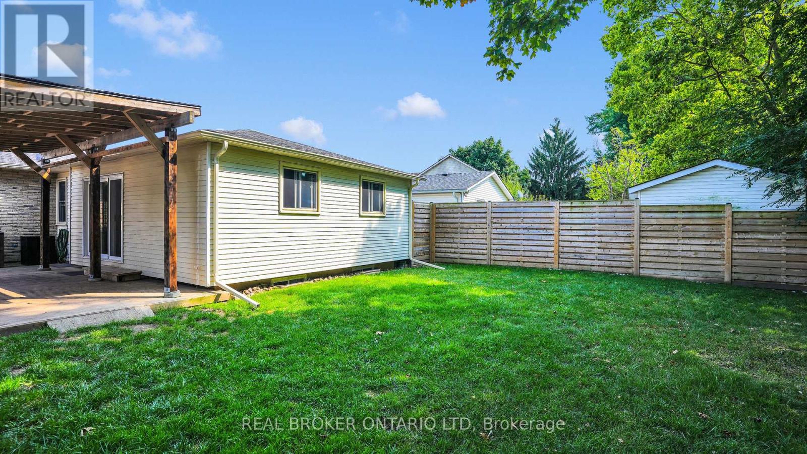 764 Classic Drive, London East, Ontario  N5W 5V2 - Photo 20 - X12316697