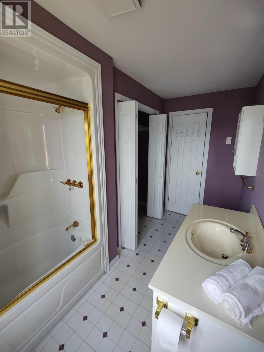 122 Main Street N, Glovertown, Newfoundland & Labrador  A0G 2L0 - Photo 18 - 1288464