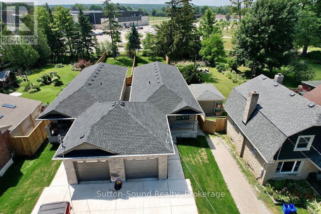 749 15th Street E, Owen Sound, Ontario  N4K 1X5 - Photo 3 - X12316674