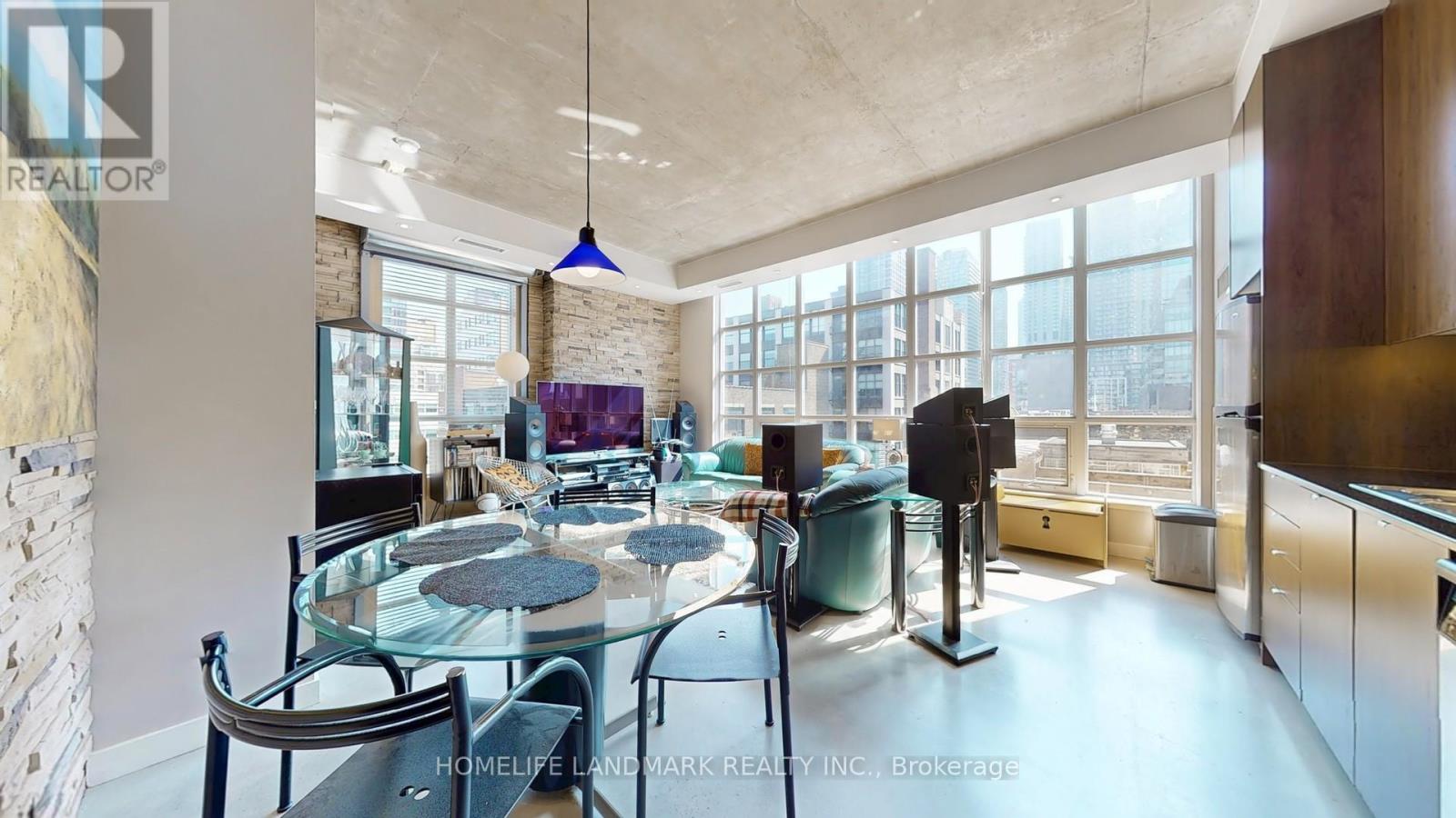 712 - 23 Brant Street, Toronto (Waterfront Communities), Ontario  M5V 2L5 - Photo 15 - C12316698