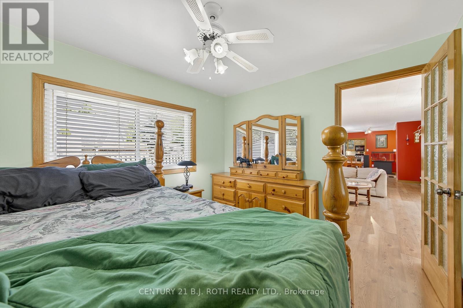 3929 Alderly Avenue, Innisfil, Ontario  L9S 2M2 - Photo 36 - N12316656