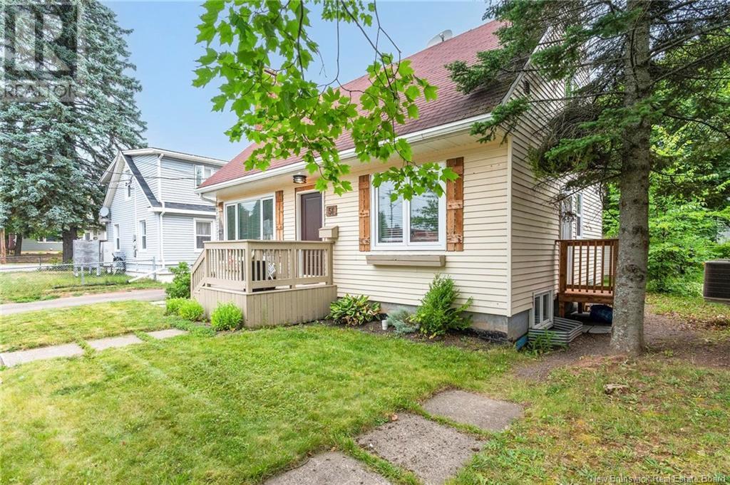 Property at 51 Walsh Street image 3