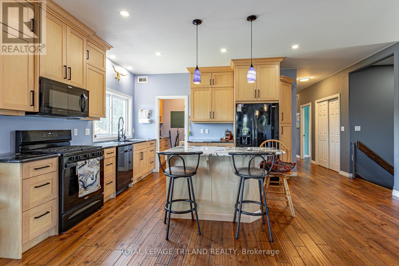15240 Scott Line, Chatham-Kent, Ontario  N0L 1X0 - Photo 11 - X12316714