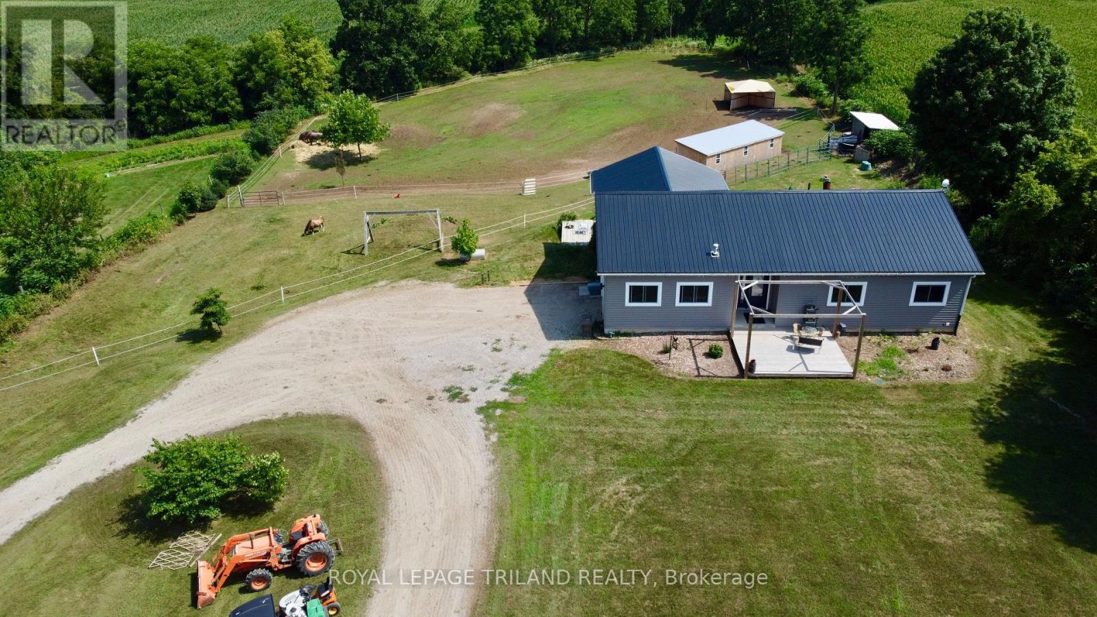 15240 Scott Line, Chatham-Kent, Ontario  N0L 1X0 - Photo 45 - X12316714