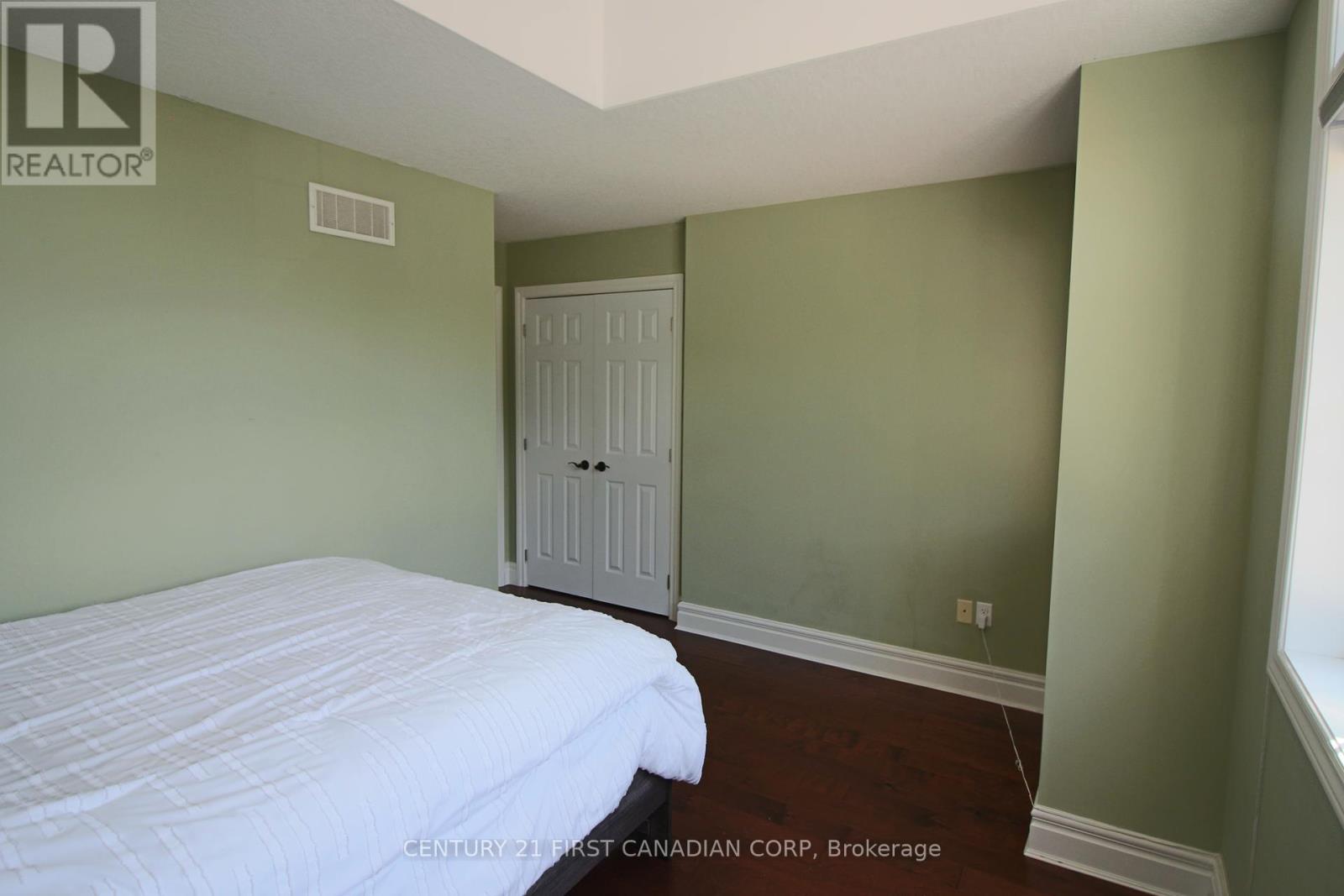1052 Loft Court, London North, Ontario  N6G 0J9 - Photo 16 - X12316720