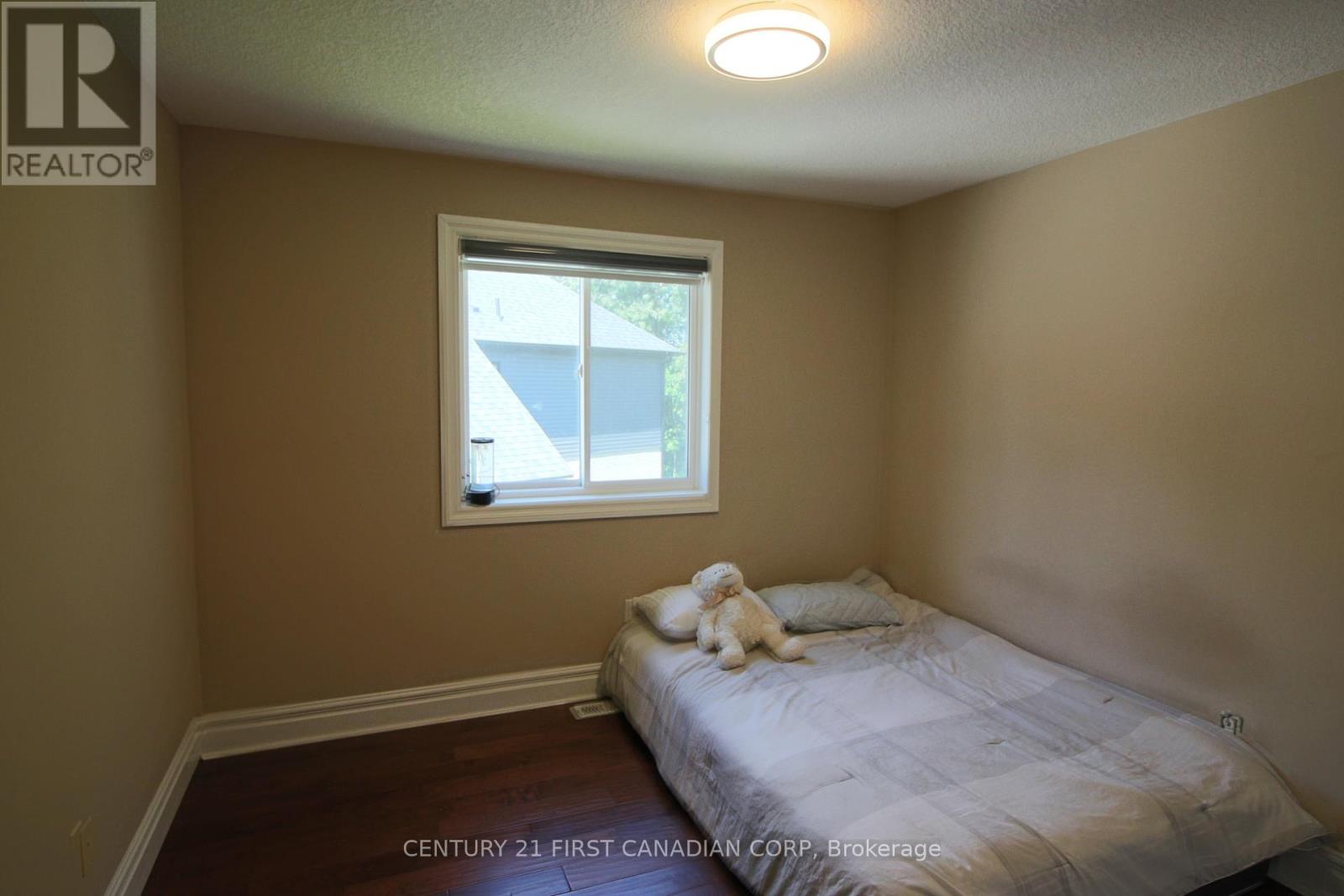 1052 Loft Court, London North, Ontario  N6G 0J9 - Photo 18 - X12316720