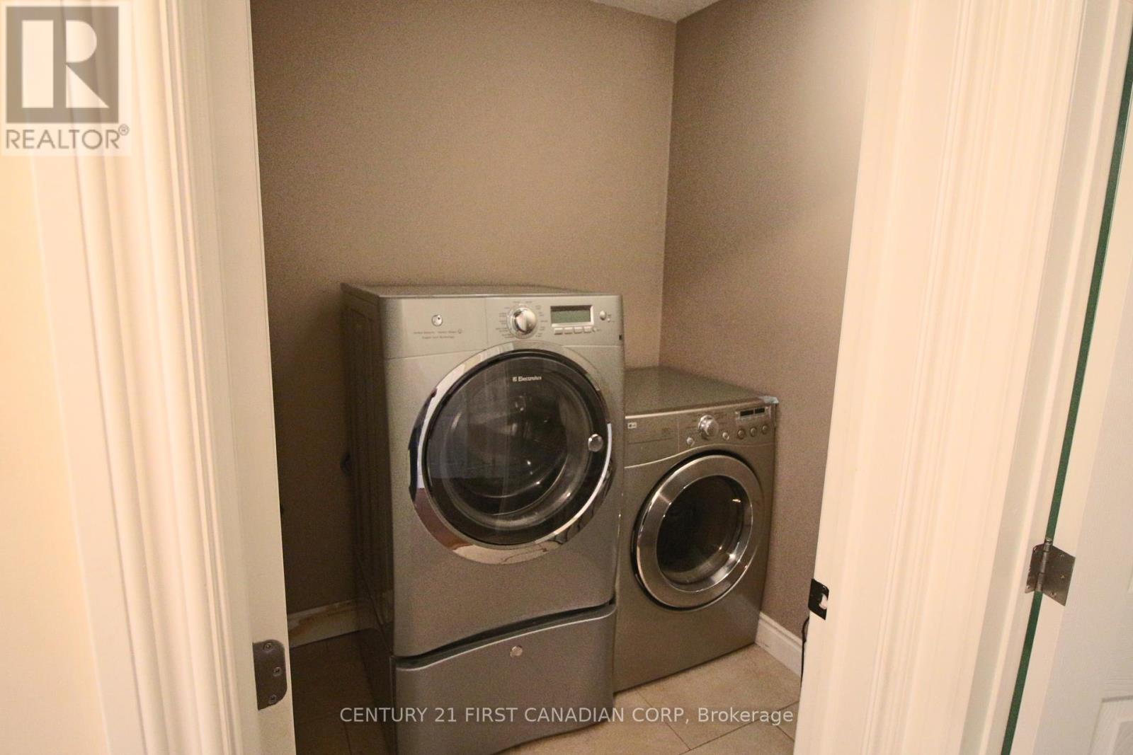 1052 Loft Court, London North, Ontario  N6G 0J9 - Photo 21 - X12316720