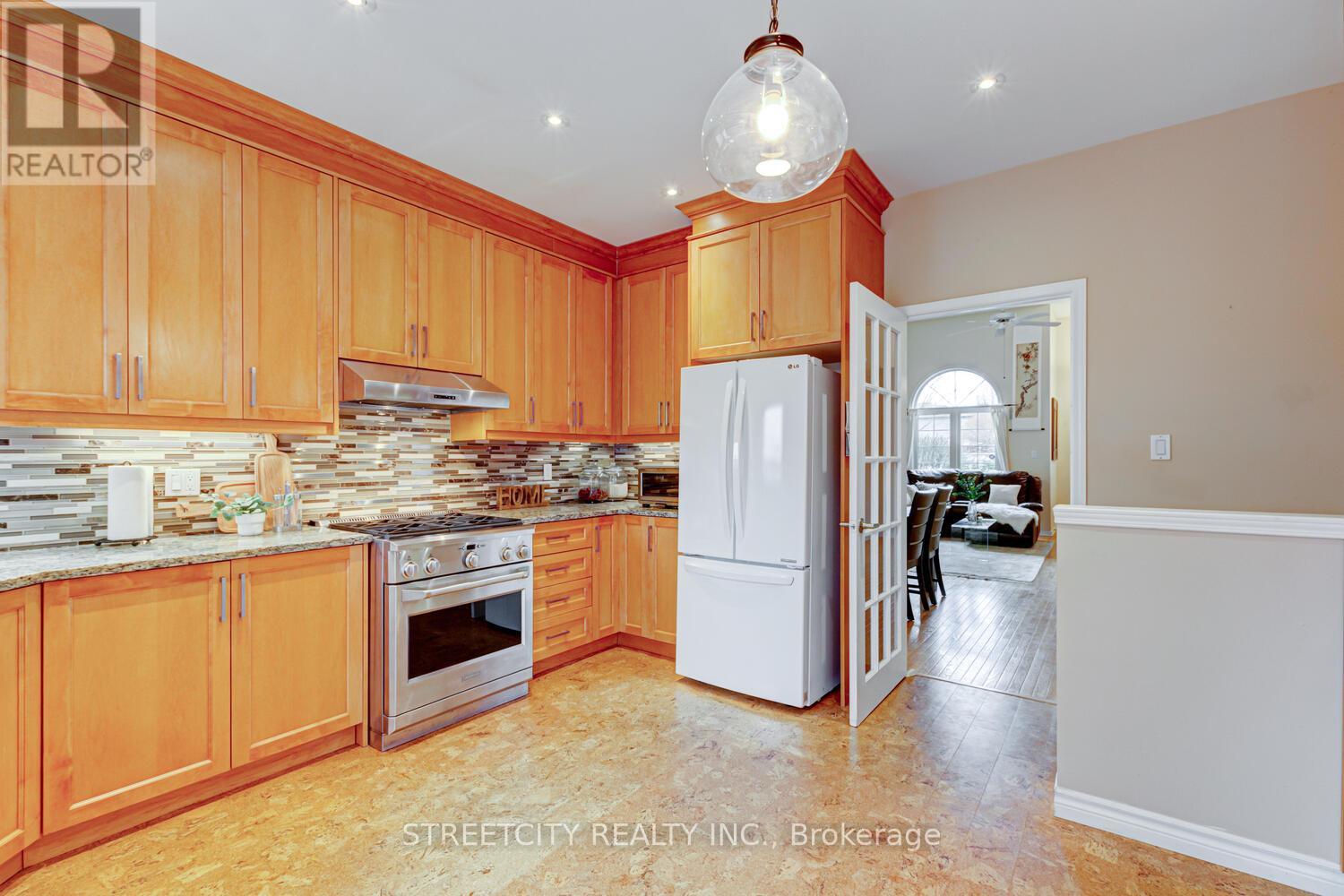 14 - 145 North Centre Road, London North, Ontario  N5X 4C7 - Photo 20 - X12316738