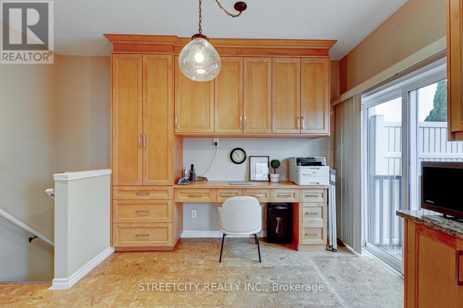 14 - 145 North Centre Road, London North, Ontario  N5X 4C7 - Photo 22 - X12316738