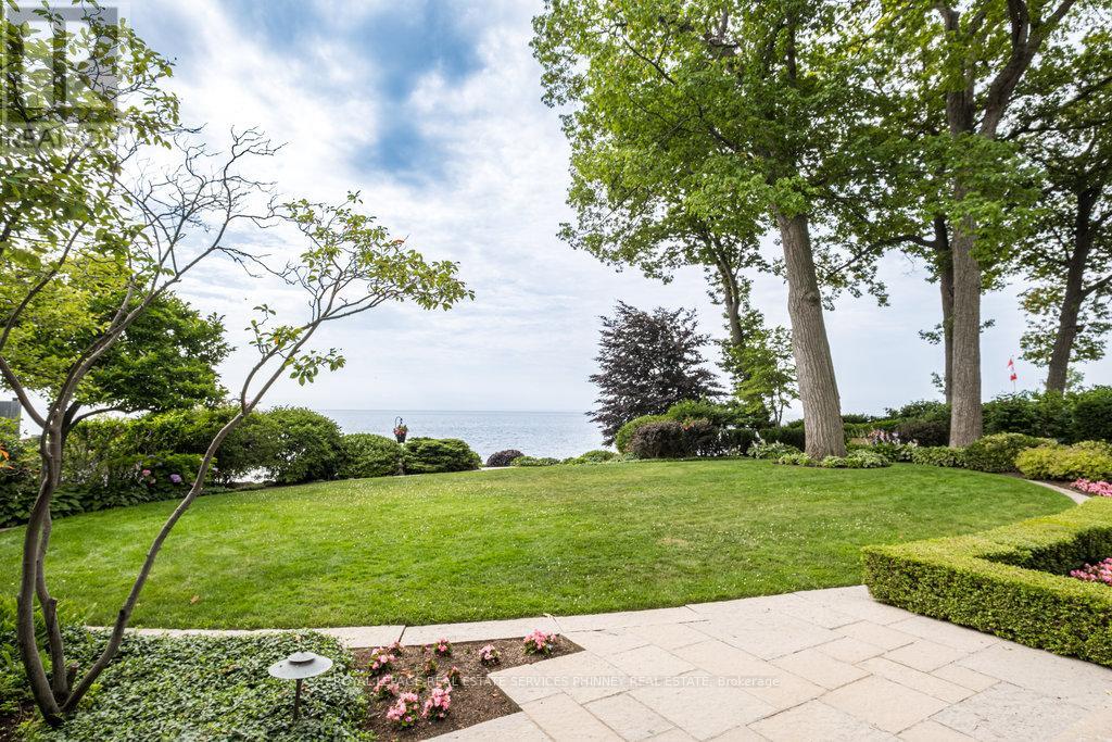 6 Ennisclare Drive W, Oakville, Ontario  L6J 4N2 - Photo 42 - W12300774