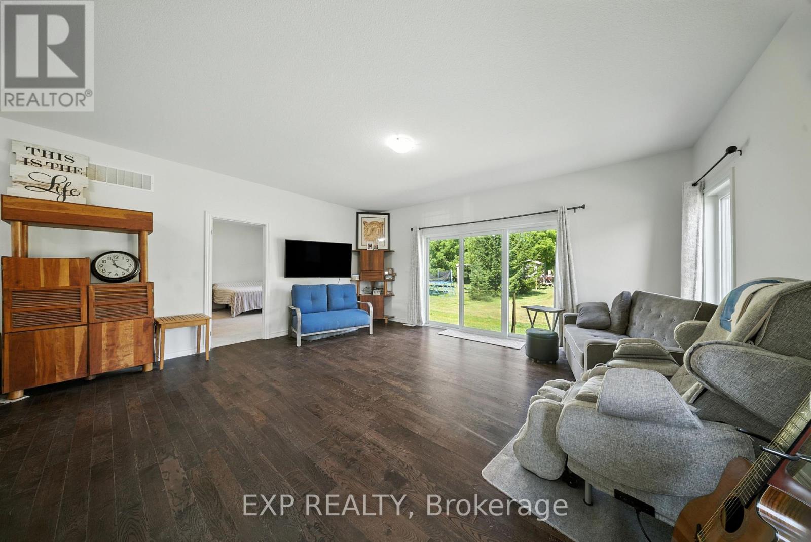 142 Ellen Street, North Perth, Ontario  N0G 1B0 - Photo 12 - X12316662