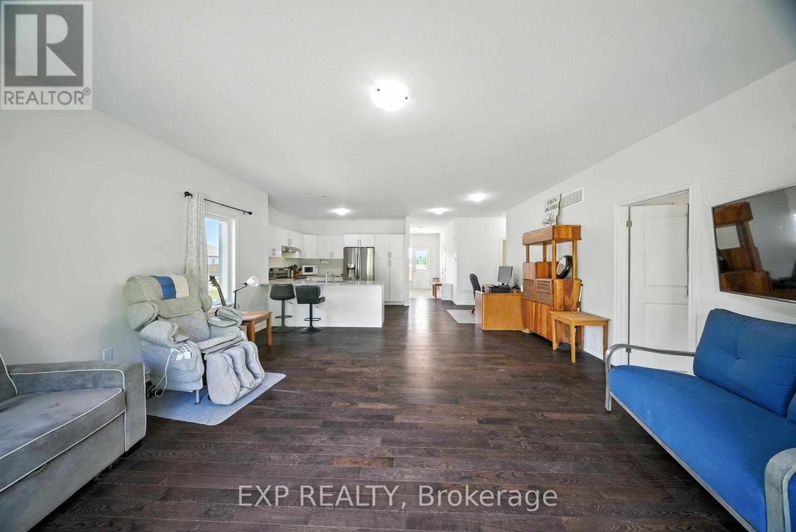 142 Ellen Street, North Perth, Ontario  N0G 1B0 - Photo 14 - X12316662
