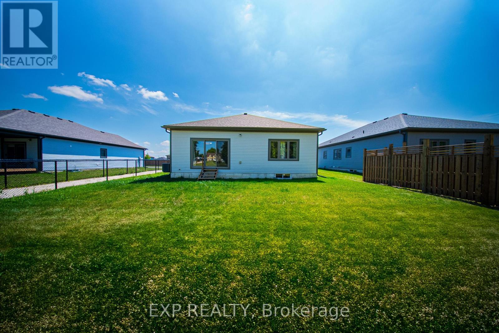 142 Ellen Street, North Perth, Ontario  N0G 1B0 - Photo 32 - X12316662