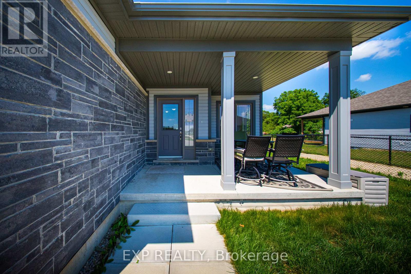 142 Ellen Street, North Perth, Ontario  N0G 1B0 - Photo 36 - X12316662