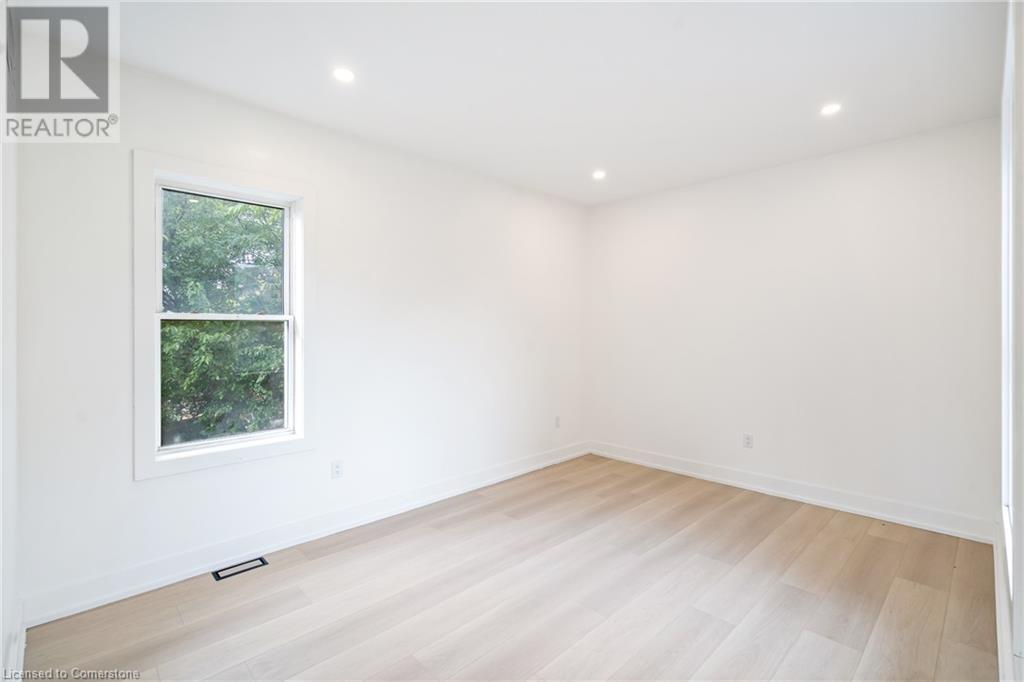 42 Ray Street S, Hamilton, Ontario  L8P 3V3 - Photo 43 - 40747198