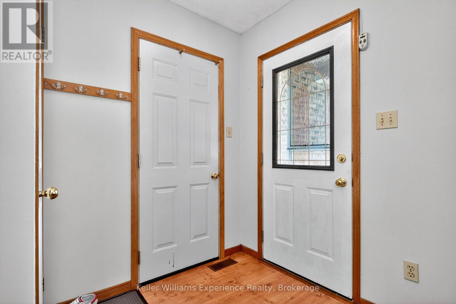 Property at 308 ASSINIBOIA STREET image 5