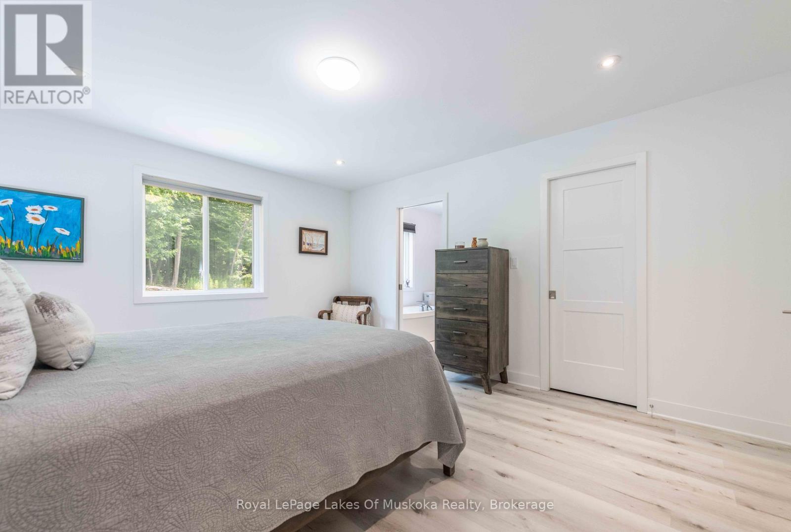 8 - 17 Cascade Lane, Huntsville, Ontario  P1H 1Y3 - Photo 14 - X12316706