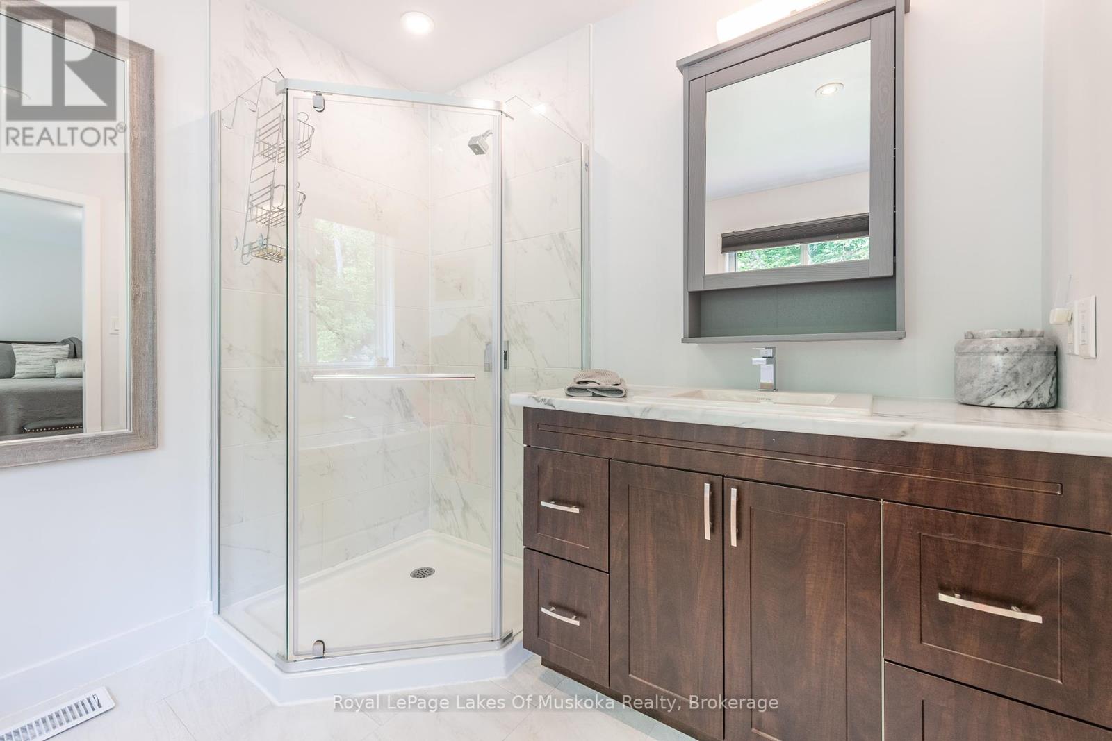 8 - 17 Cascade Lane, Huntsville, Ontario  P1H 1Y3 - Photo 16 - X12316706