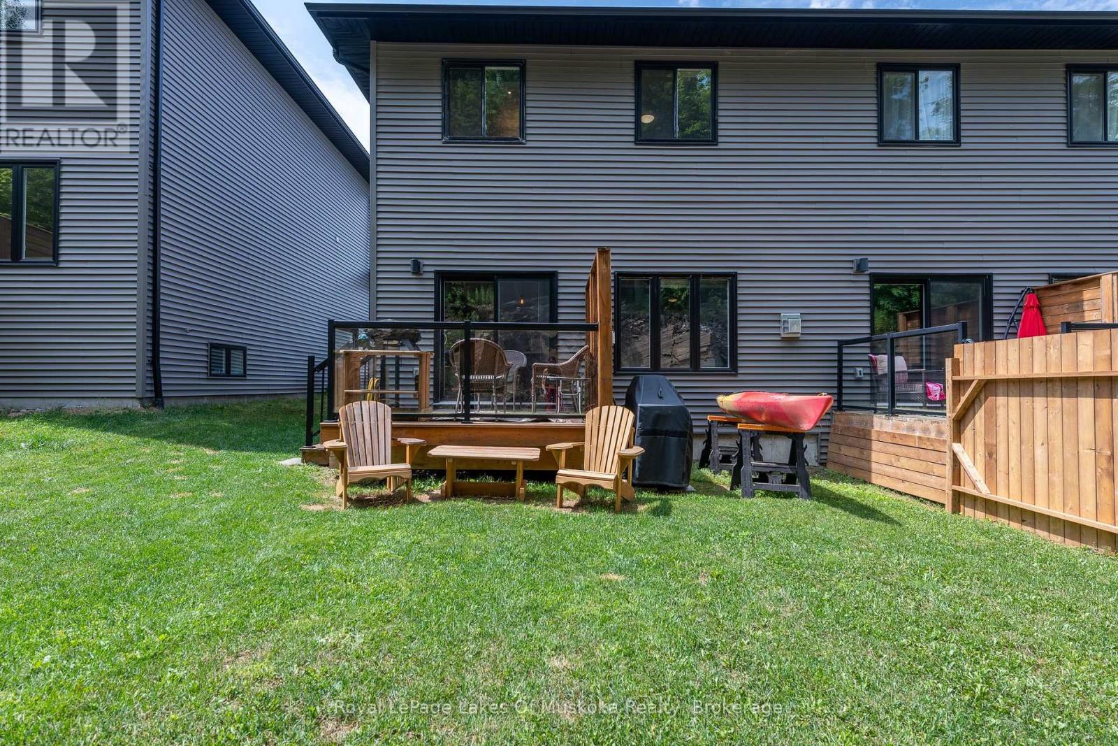 8 - 17 Cascade Lane, Huntsville, Ontario  P1H 1Y3 - Photo 25 - X12316706