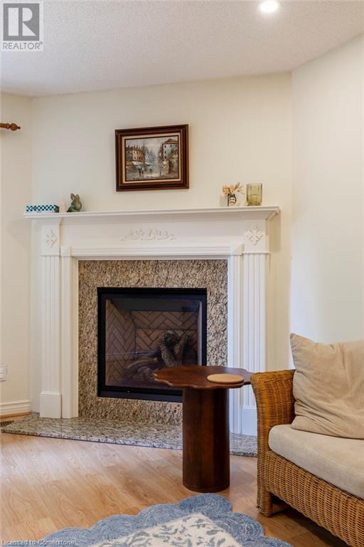 10 Huntingwood Avenue Unit# 20, Dundas, Ontario  L9H 6X3 - Photo 10 - 40756082