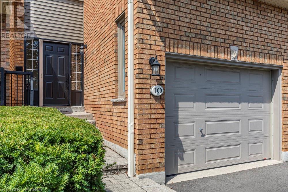 10 Huntingwood Avenue Unit# 20, Dundas, Ontario  L9H 6X3 - Photo 2 - 40756082