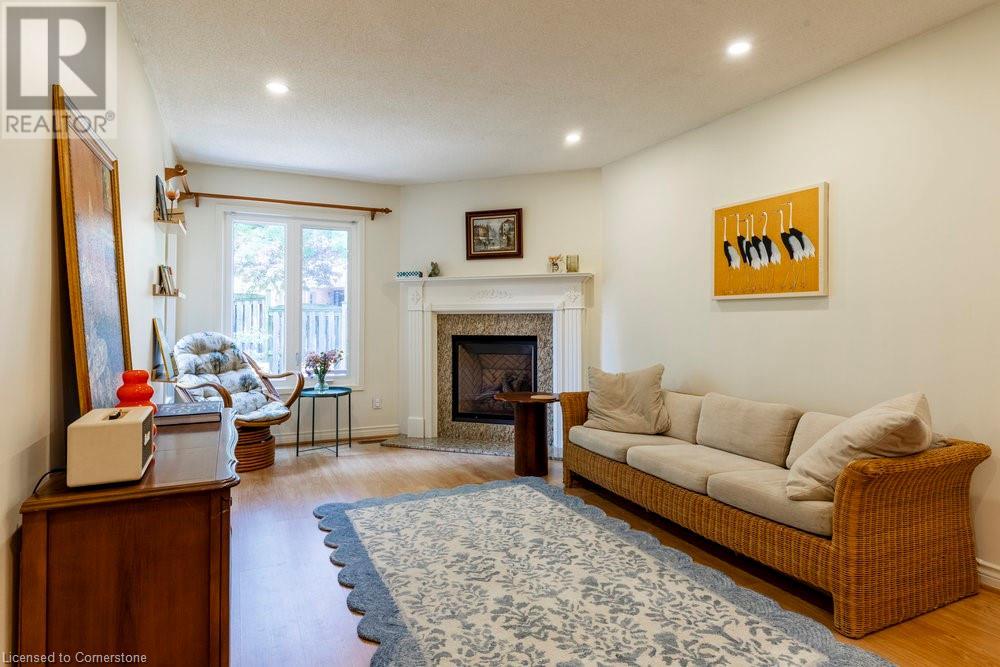 10 Huntingwood Avenue Unit# 20, Dundas, Ontario  L9H 6X3 - Photo 9 - 40756082