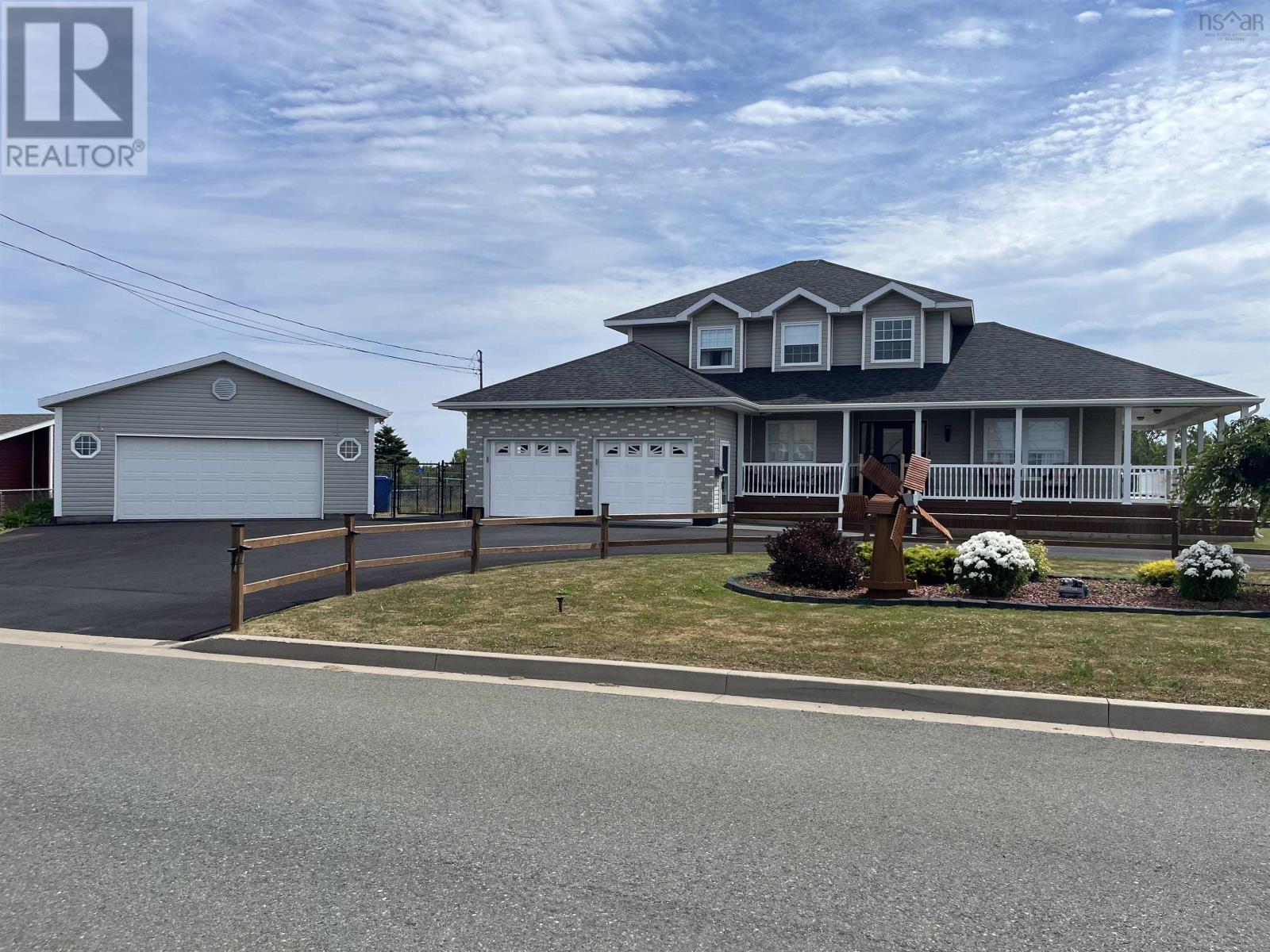 21 Woodward Street, Glace Bay, Nova Scotia  B1A 4R4 - Photo 1 - 202517861