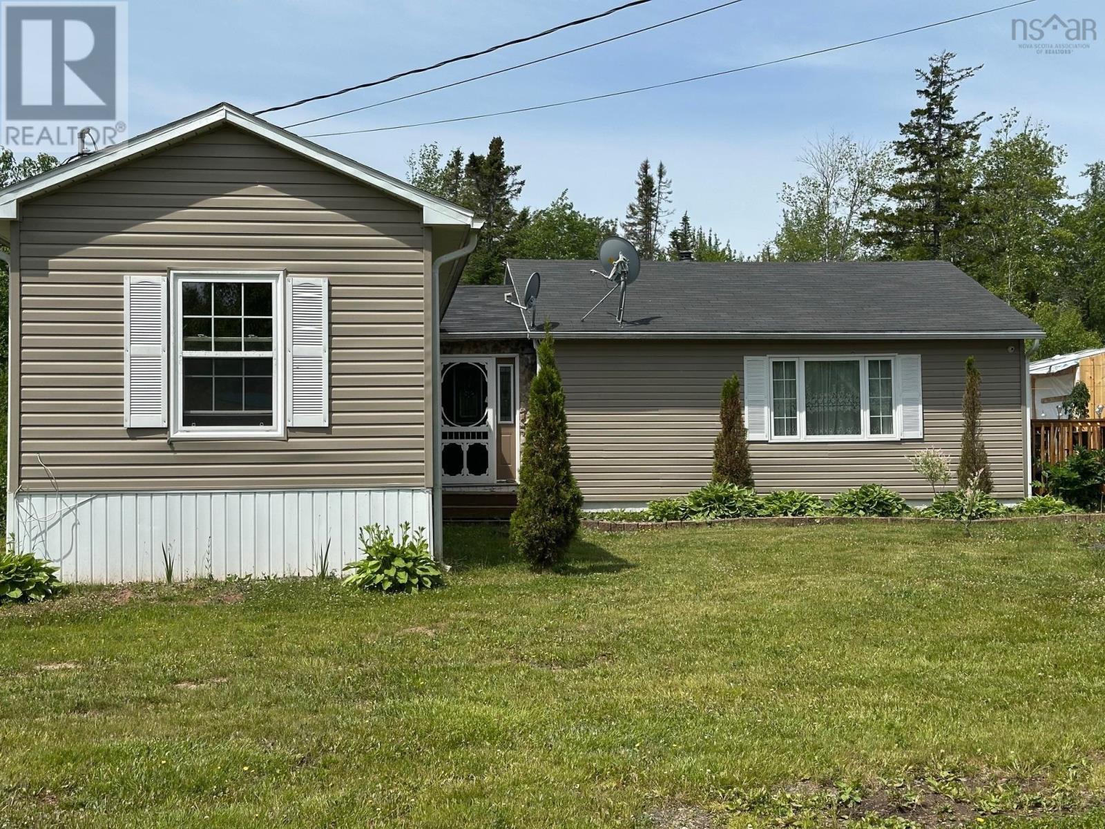 15 Milford White Road, Noel Road, Nova Scotia  B0N 1T0 - Photo 3 - 202516671