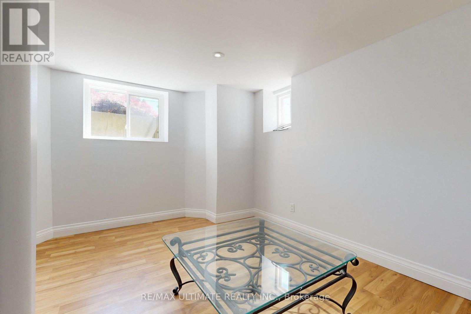 Apt 5 - 470 Oriole Parkway, Toronto, Ontario  M5P 2H8 - Photo 3 - C12316717