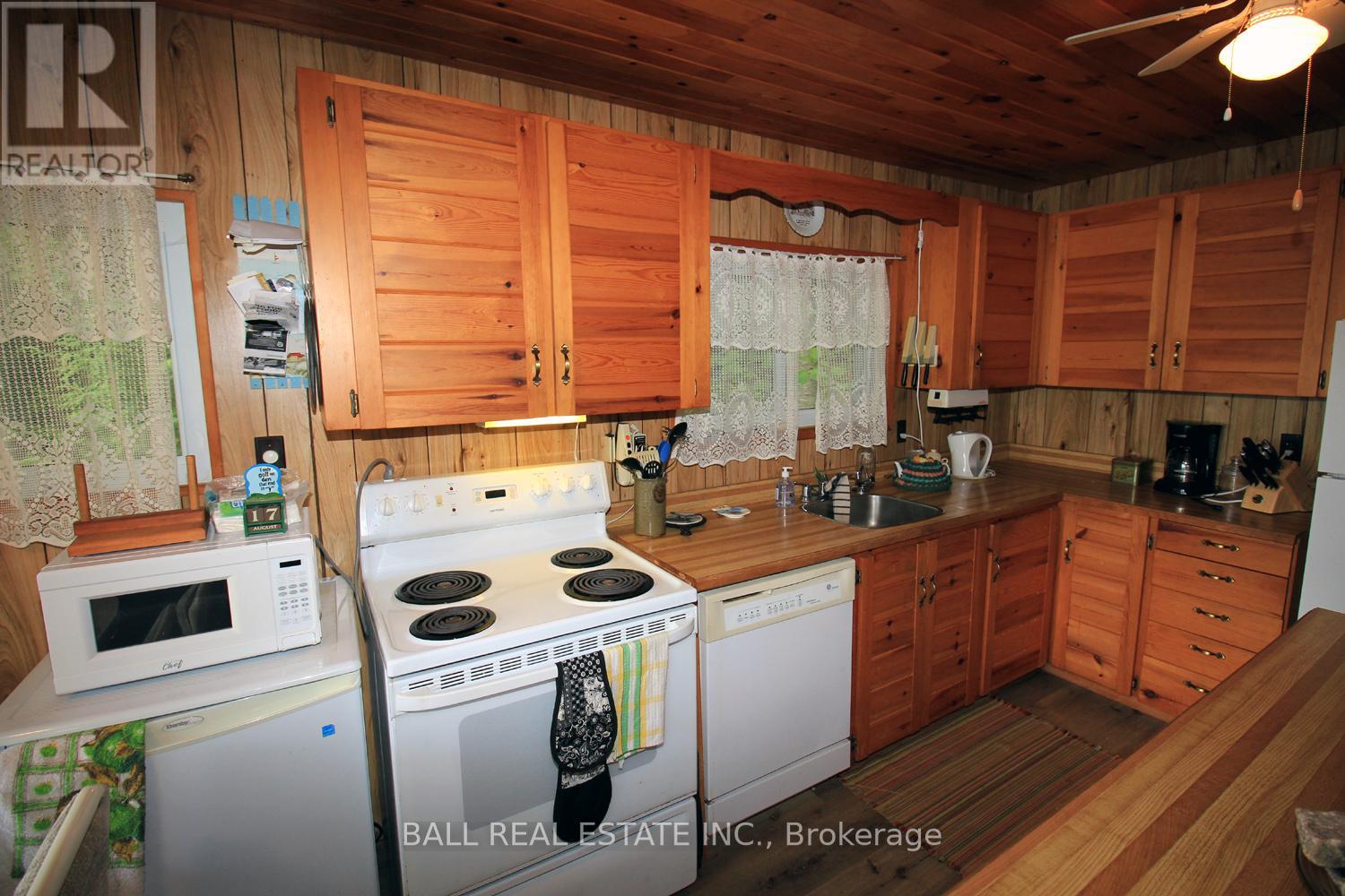 277 W Diamond Lake Road, Hastings Highlands, Ontario  K0L 2A0 - Photo 17 - X12316871