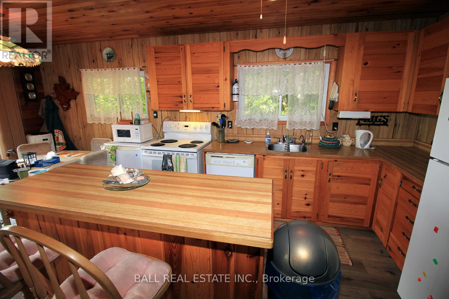 277 W Diamond Lake Road, Hastings Highlands, Ontario  K0L 2A0 - Photo 20 - X12316871