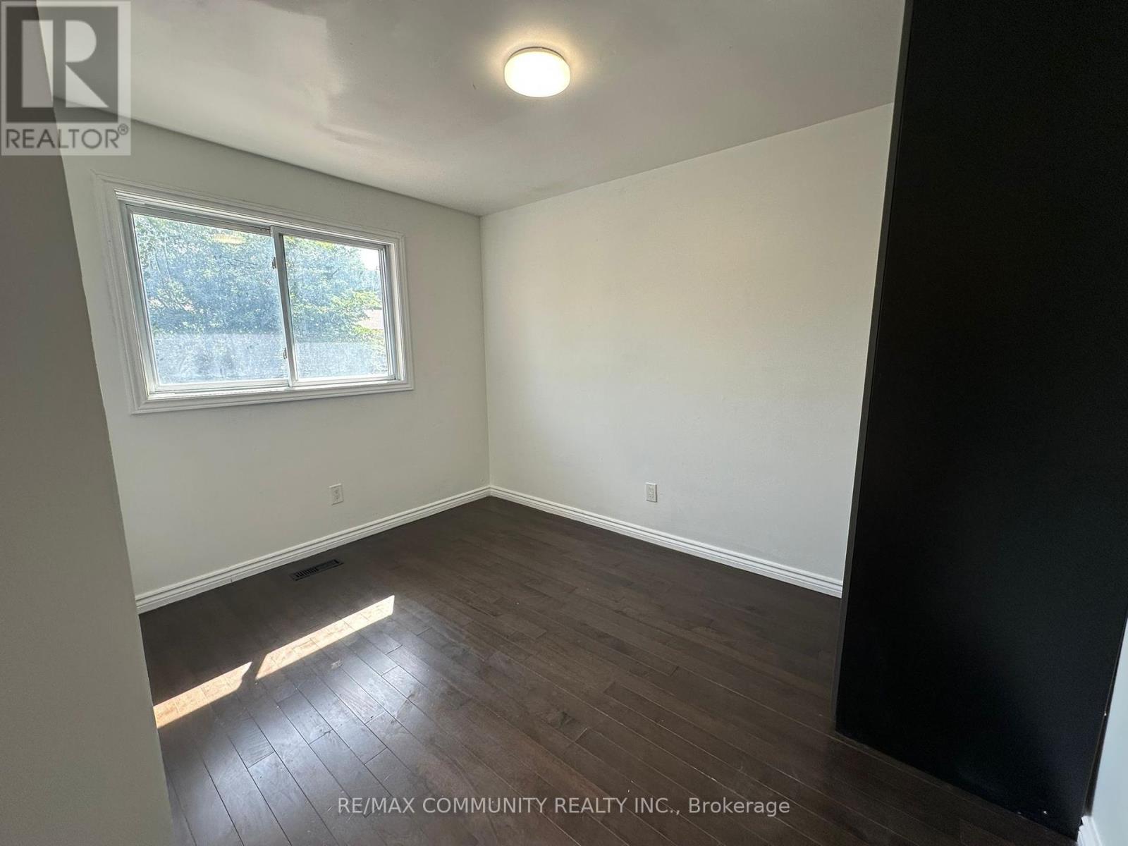 62 Montezuma Trail, Toronto, Ontario  M1V 1H8 - Photo 11 - E12316723