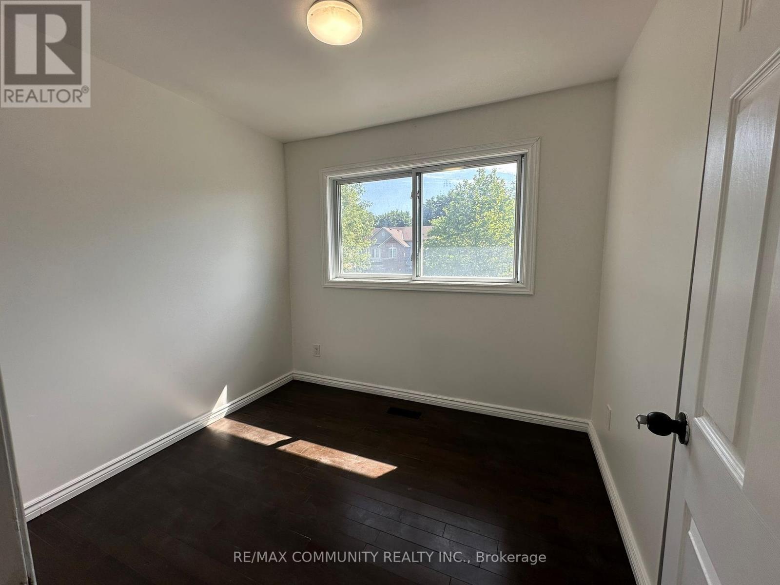 62 Montezuma Trail, Toronto, Ontario  M1V 1H8 - Photo 12 - E12316723