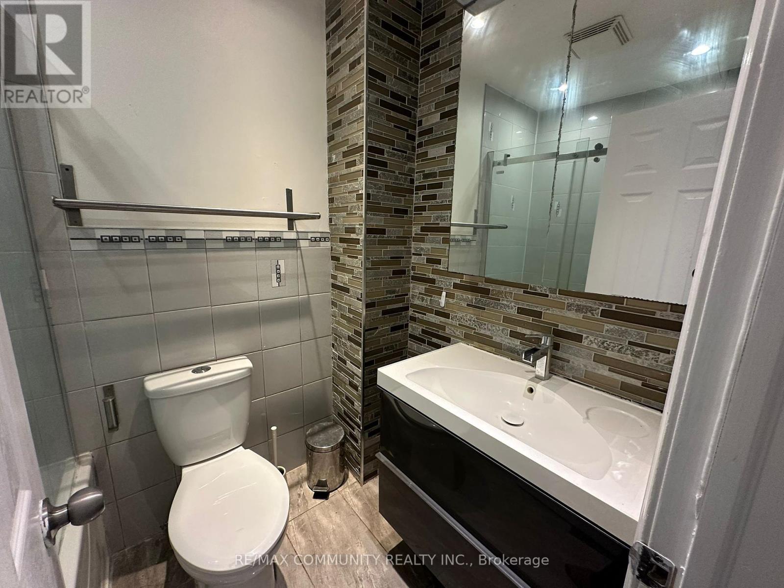 62 Montezuma Trail, Toronto, Ontario  M1V 1H8 - Photo 17 - E12316723