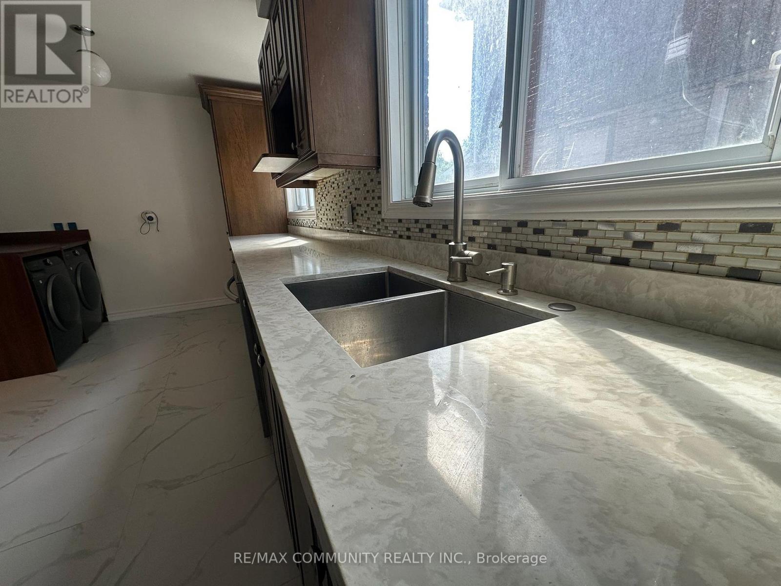 62 Montezuma Trail, Toronto, Ontario  M1V 1H8 - Photo 8 - E12316723
