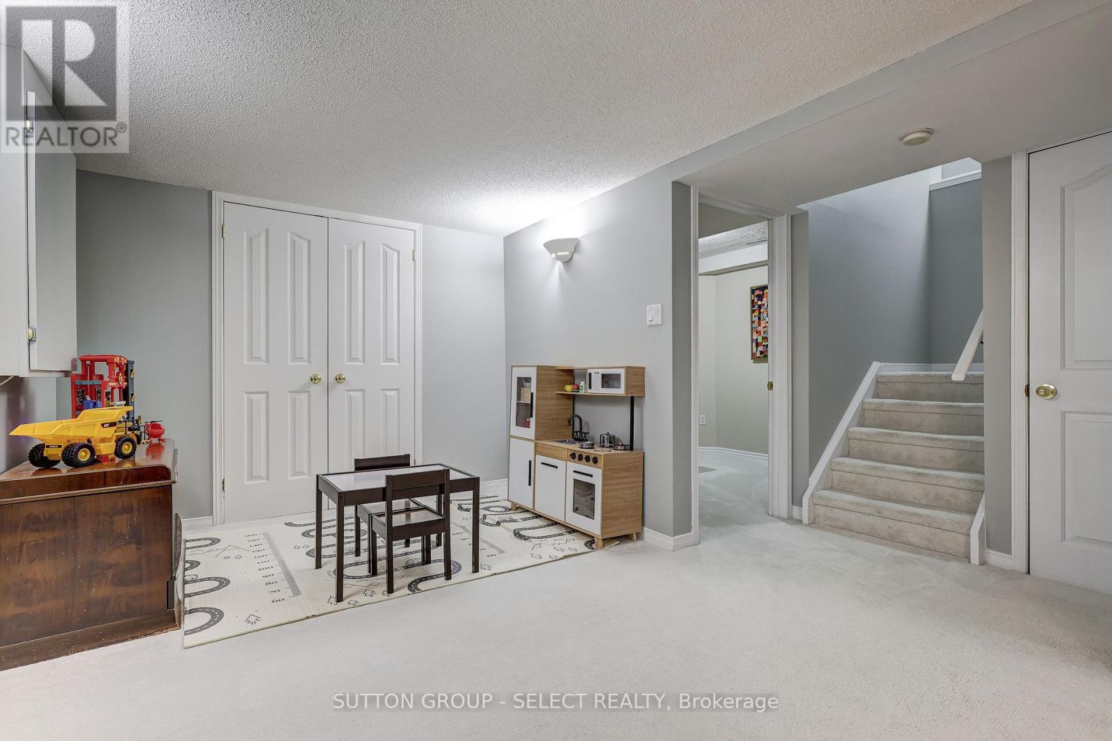 14 Ponsford Place, St. Thomas, Ontario  N5P 4J2 - Photo 18 - X12316829