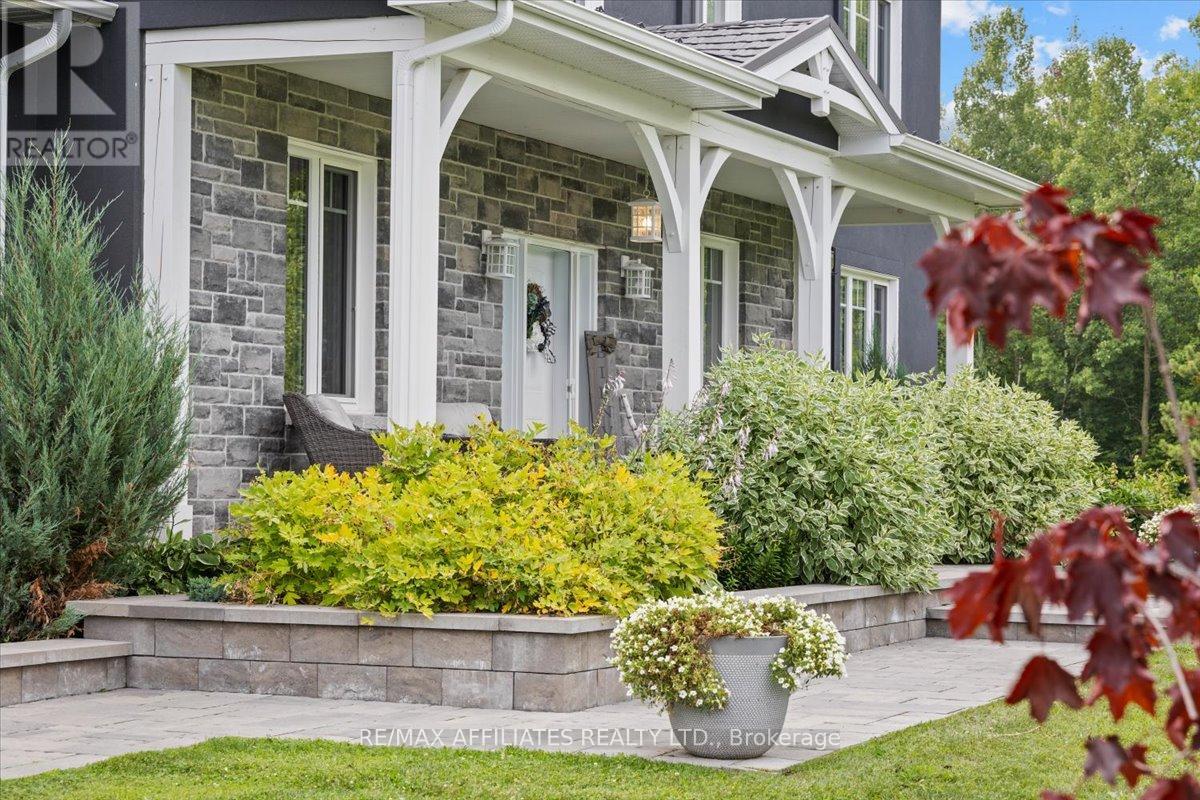 2440 Emmett Road, Ottawa, Ontario  K4C 1S1 - Photo 2 - X12316773