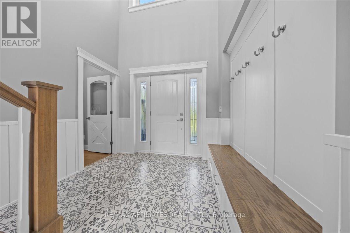 2440 Emmett Road, Ottawa, Ontario  K4C 1S1 - Photo 5 - X12316773