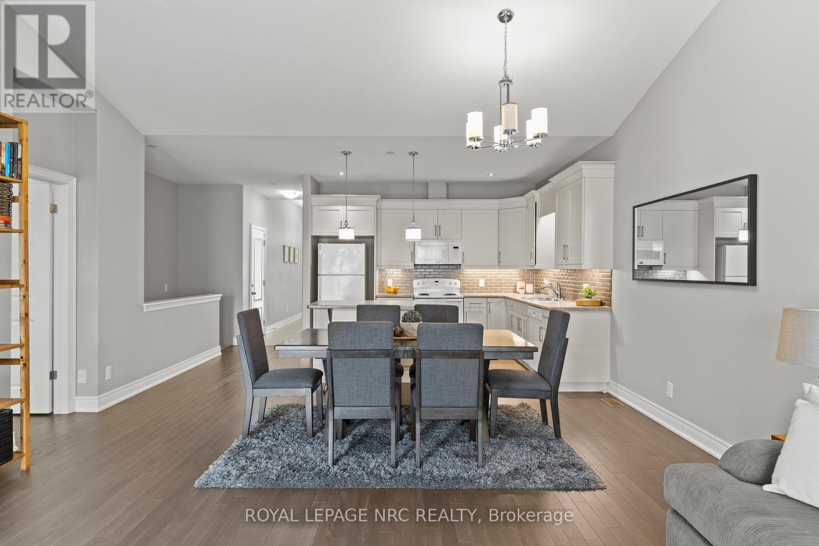 30 Blossom Common, St. Catharines, Ontario  L2M 0B3 - Photo 11 - X12316793